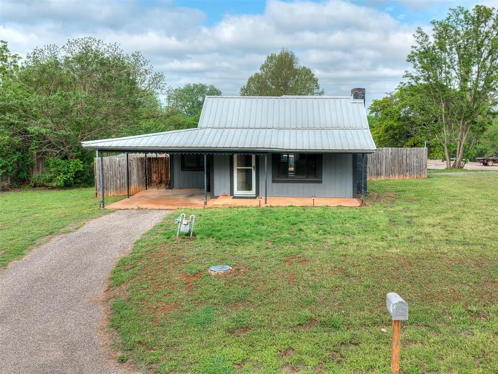 Photo 29 — 403 Fir Street, Wellston, OK 74881