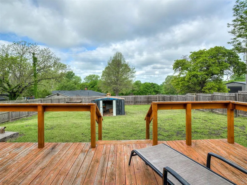 Photo 21 — 403 Fir Street, Wellston, OK 74881