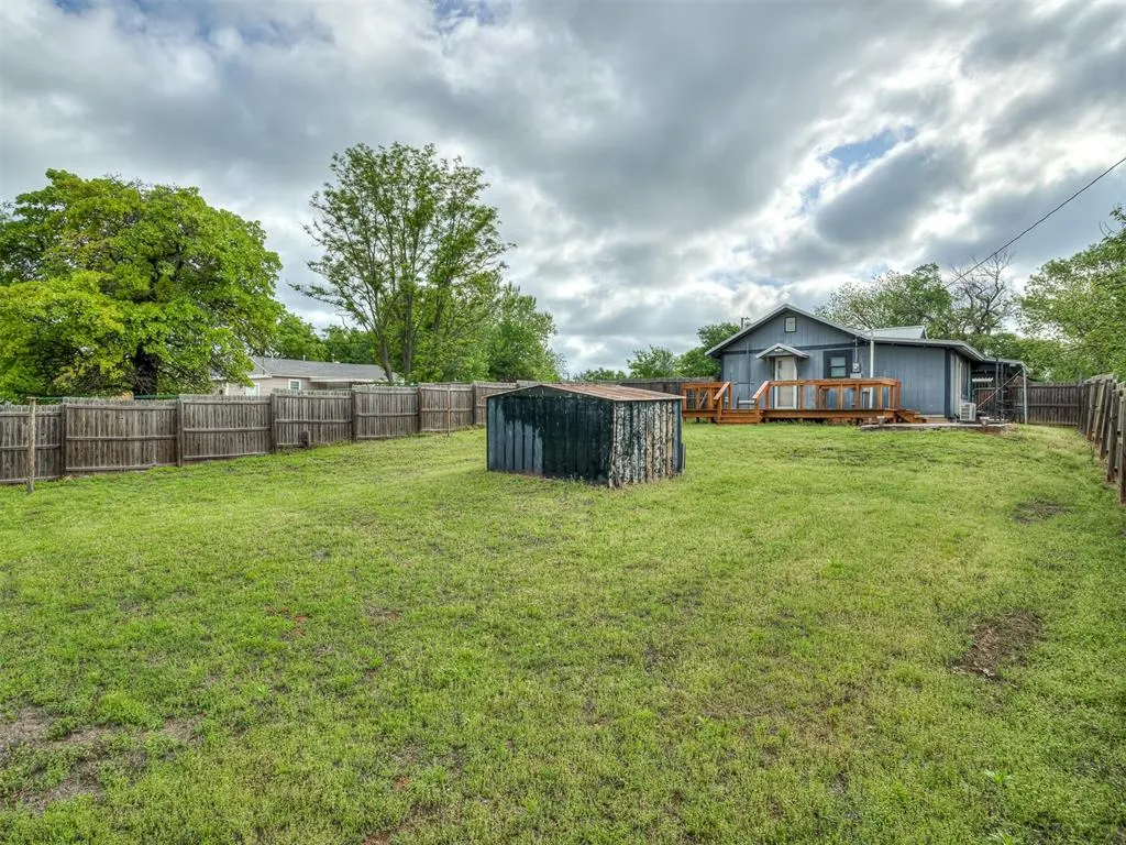 Photo 23 — 403 Fir Street, Wellston, OK 74881