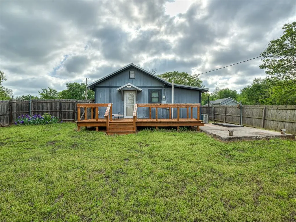 Photo 24 — 403 Fir Street, Wellston, OK 74881