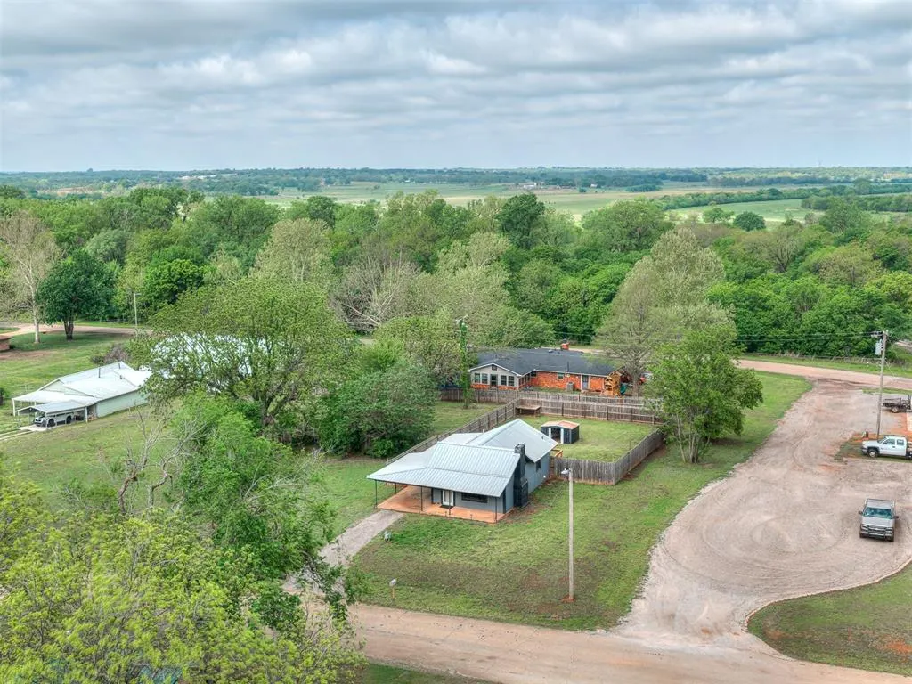 Photo 34 — 403 Fir Street, Wellston, OK 74881