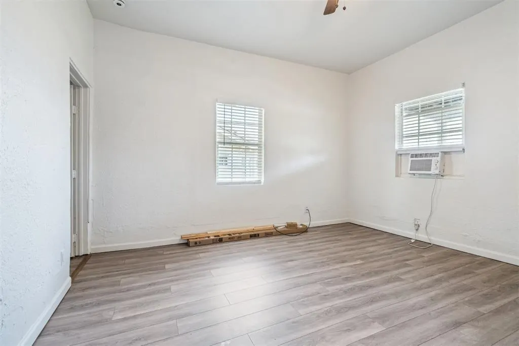 Photo 8 — 2123 W Park Place, Oklahoma City, OK 73107