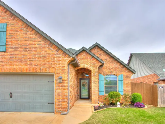 Photo 2 — 113 SW 168th Terrace, Oklahoma City, OK 73170