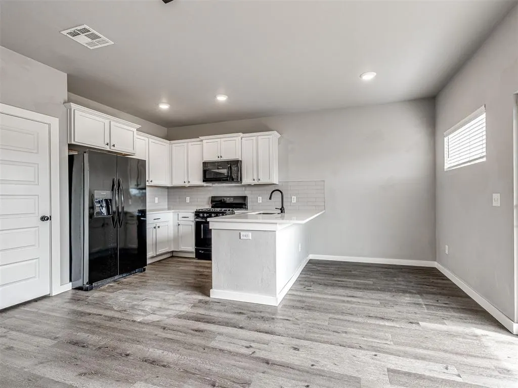 Photo 9 — 8922 NW 109th Terrace, Oklahoma City, OK 73162