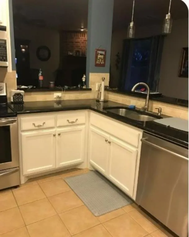 Photo 4 — 8039 Lindsay Lane, Edmond, OK 73025