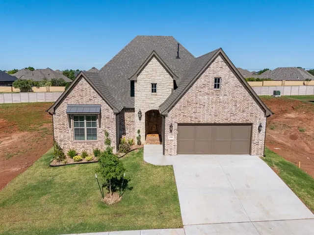 Front exterior — 15509 Bergman Circle, Edmond, OK 73013