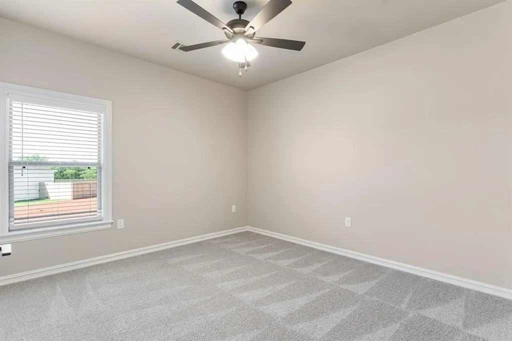 Photo 9 — 15509 Bergman Circle, Edmond, OK 73013