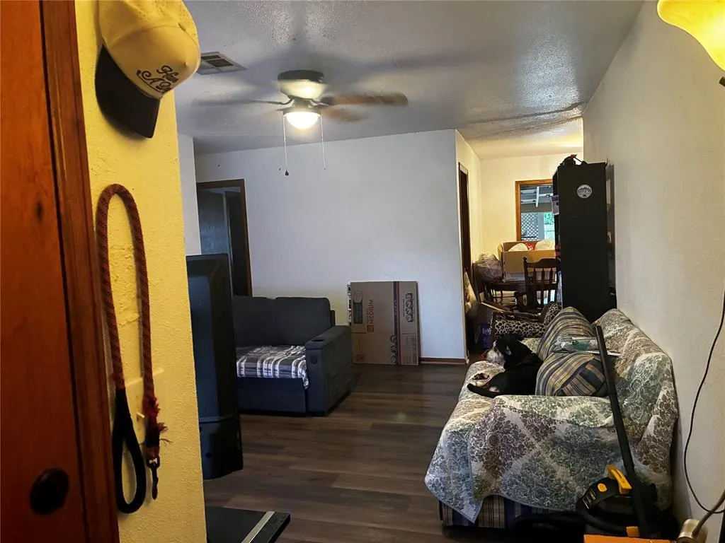 Photo 2 — 102 Oakside Drive, Moore, OK 73160