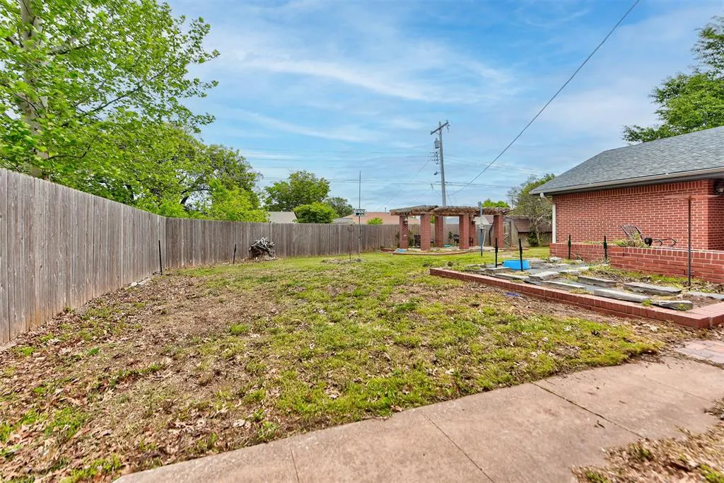 Photo 44 — 1506 W Walnut Street, El Reno, OK 73036