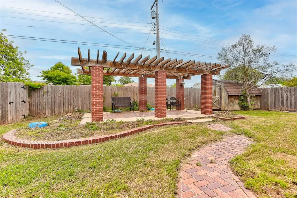 Photo 47 — 1506 W Walnut Street, El Reno, OK 73036