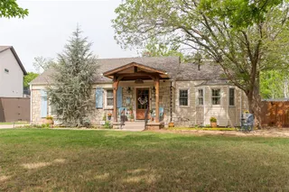 Sold home at 1123 Lombardy Road