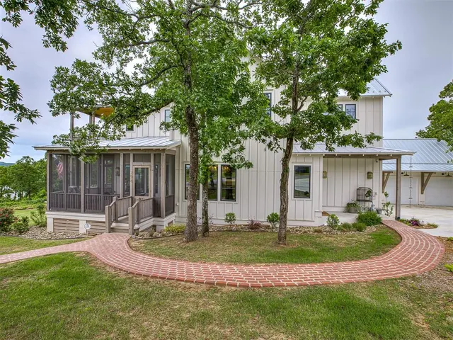 Photo 3 — 294 Falcon Tree Loop, Eufaula, OK 74432