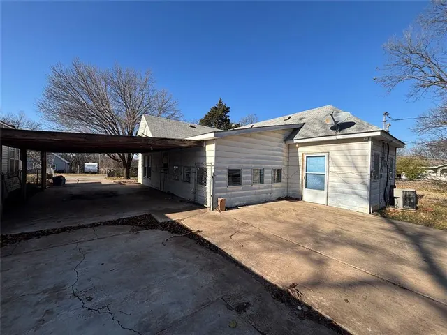 Photo 5 — 123 N Fowler Street, Meeker, OK 74855