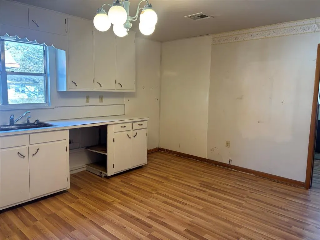 Photo 12 — 123 N Fowler Street, Meeker, OK 74855