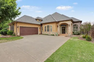 Sold home at 5605 NW 124th Street