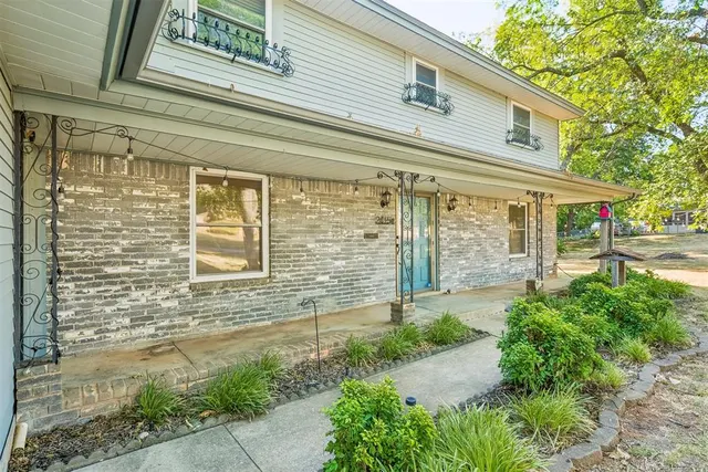 Photo 3 — 2415 Weatherford Drive, Norman, OK 73071