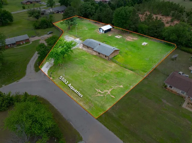 Photo 2 — 5502 Aquarius, Shawnee, OK 74804