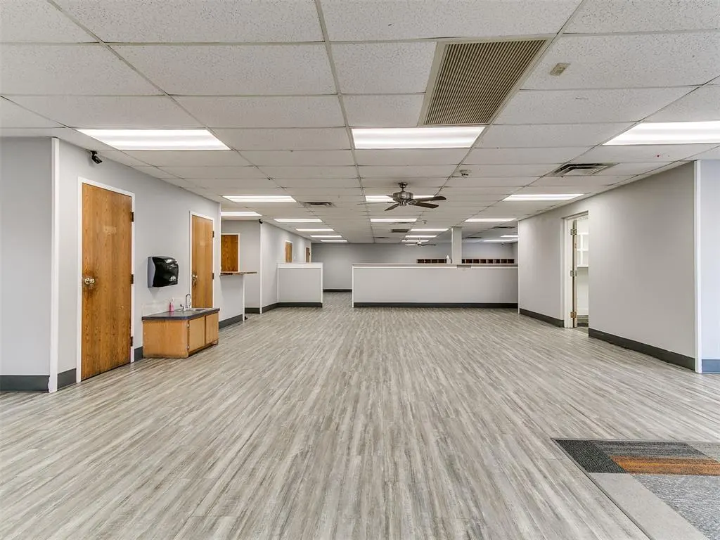 Photo 12 — 316 NE 27th Street, Moore, OK 73160