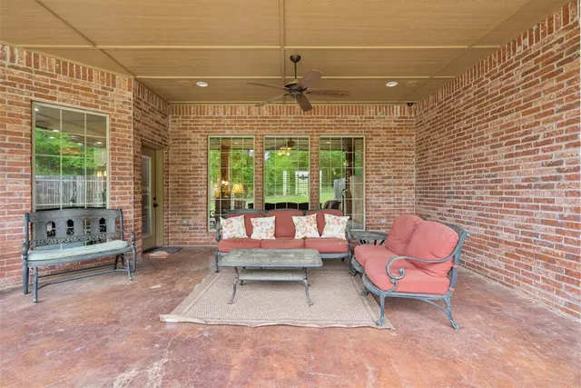 Photo 5 — 10221 S Triple X Road, Choctaw, OK 73020