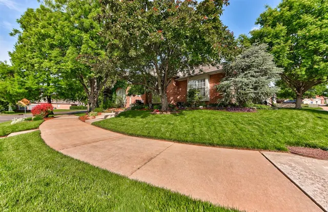 Photo 3 — 331 Shortgrass Road, Edmond, OK 73003