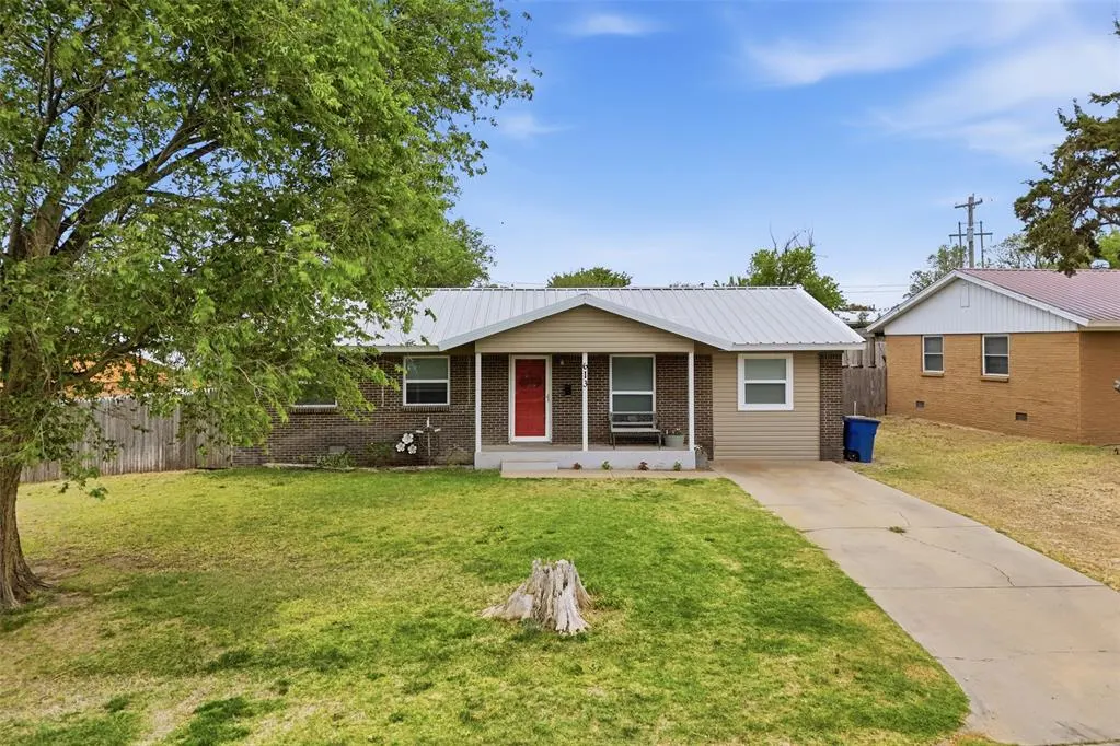 Front exterior — 613 Donna Drive, Guymon, OK 73942