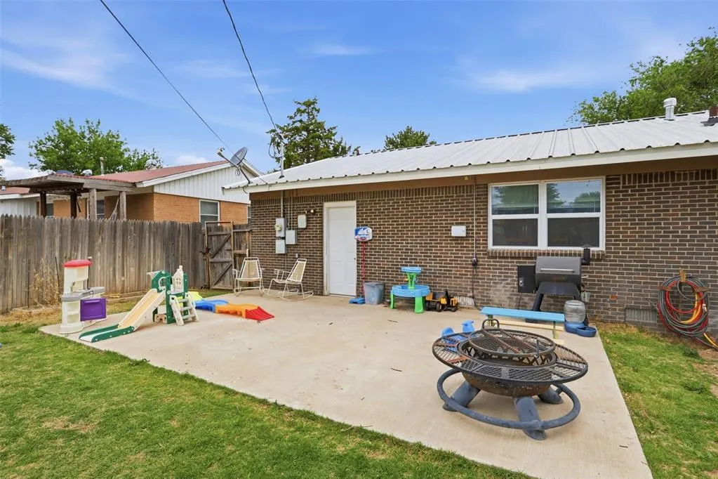 Photo 23 — 613 Donna Drive, Guymon, OK 73942