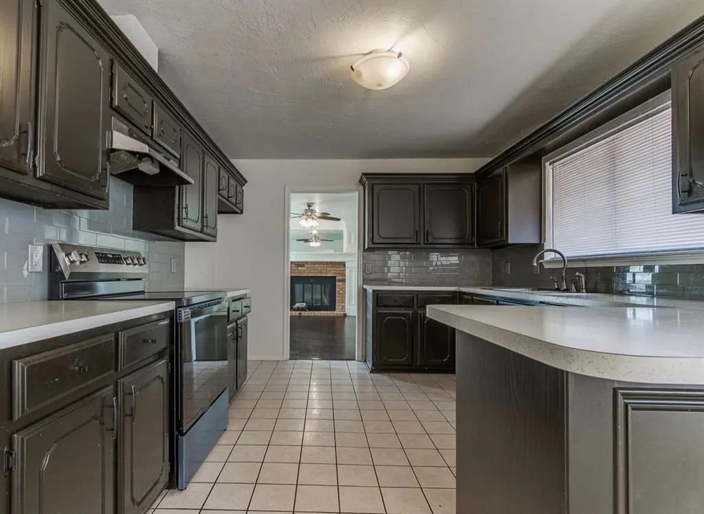 Photo 17 — 11633 SW 3rd Street, Yukon, OK 73099