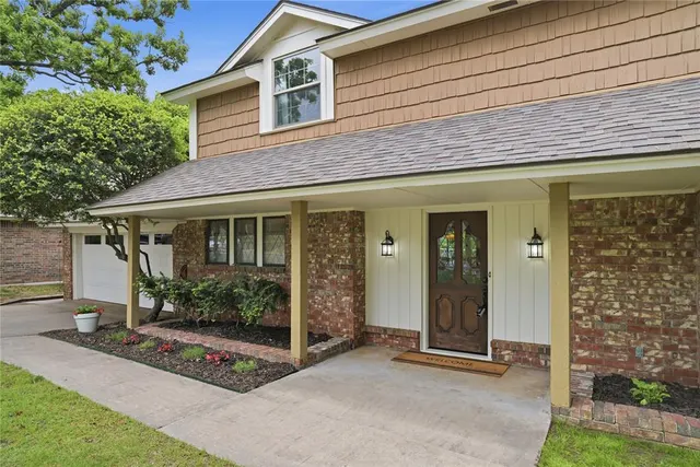 Photo 2 — 2021 Cedar Ridge Road, Edmond, OK 73013