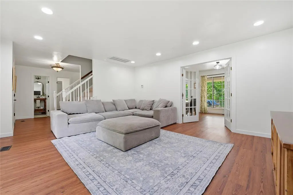 Photo 5 — 2021 Cedar Ridge Road, Edmond, OK 73013