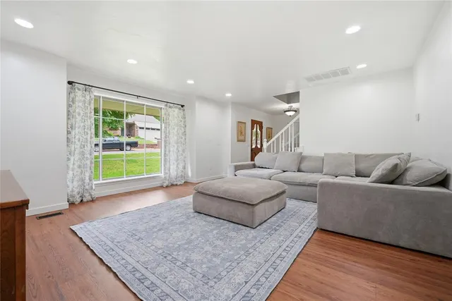 Photo 6 — 2021 Cedar Ridge Road, Edmond, OK 73013