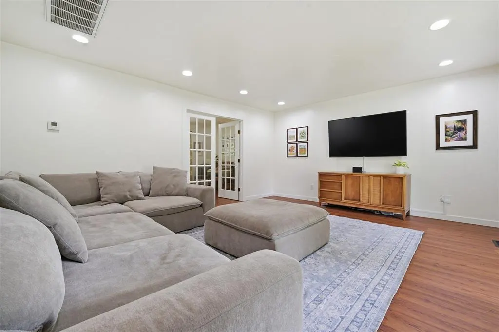 Photo 7 — 2021 Cedar Ridge Road, Edmond, OK 73013