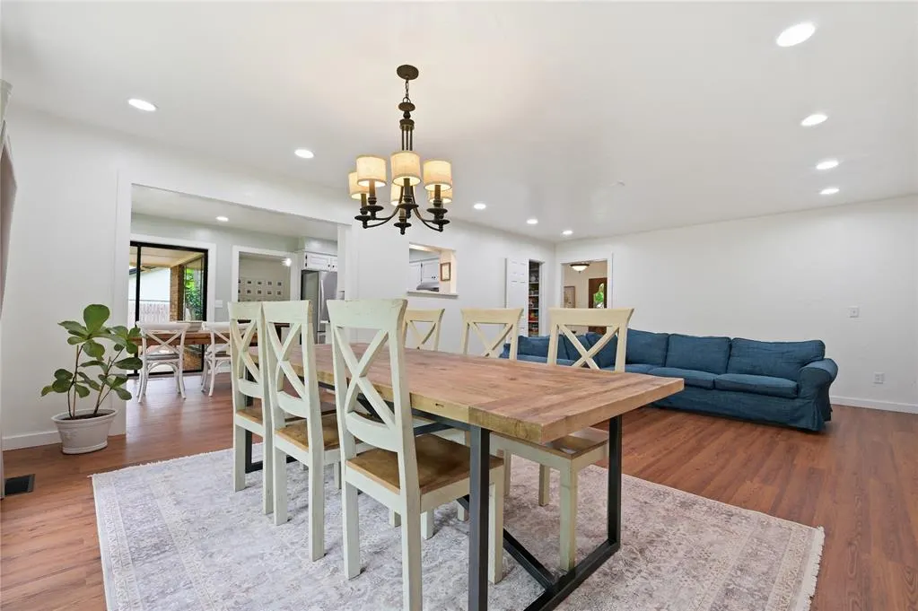 Photo 11 — 2021 Cedar Ridge Road, Edmond, OK 73013