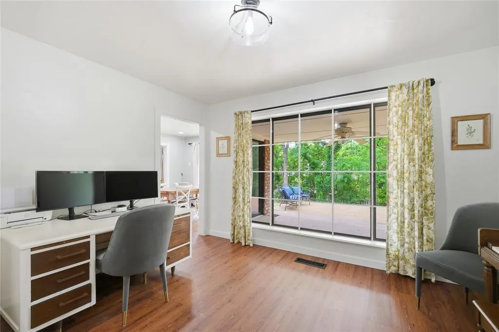 Photo 12 — 2021 Cedar Ridge Road, Edmond, OK 73013