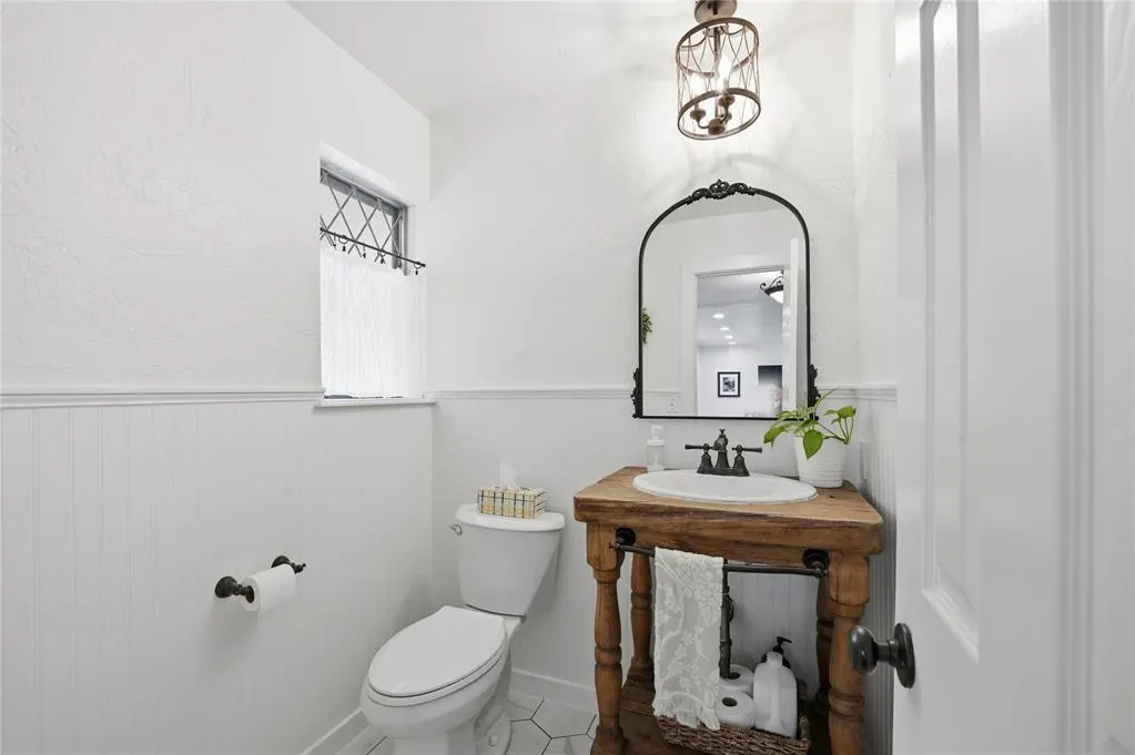 Photo 18 — 2021 Cedar Ridge Road, Edmond, OK 73013