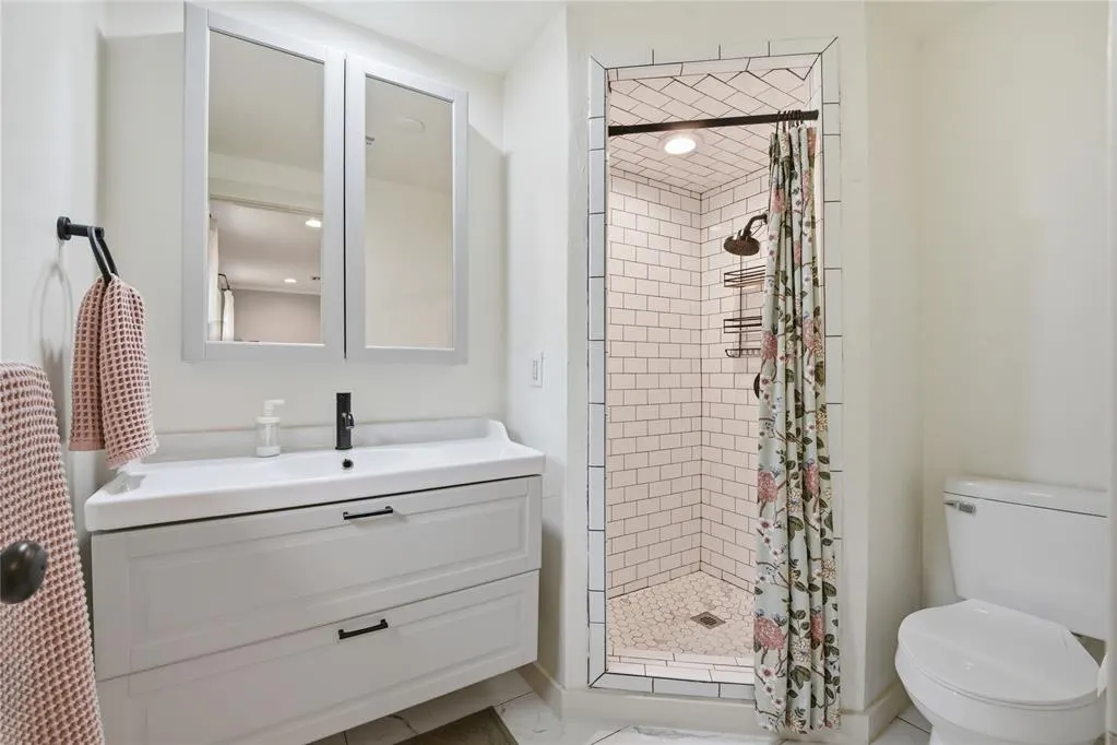 Photo 21 — 2021 Cedar Ridge Road, Edmond, OK 73013