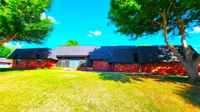 Front exterior — 13200 Green Valley Drive, Oklahoma City, OK 73120