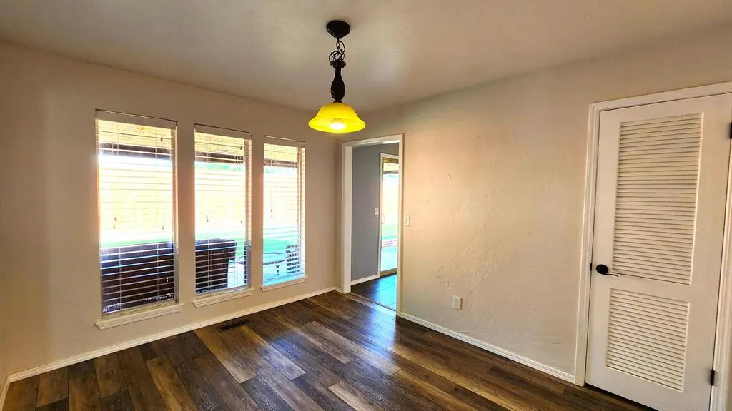 Photo 5 — 13200 Green Valley Drive, Oklahoma City, OK 73120