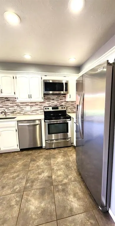 Photo 9 — 13200 Green Valley Drive, Oklahoma City, OK 73120