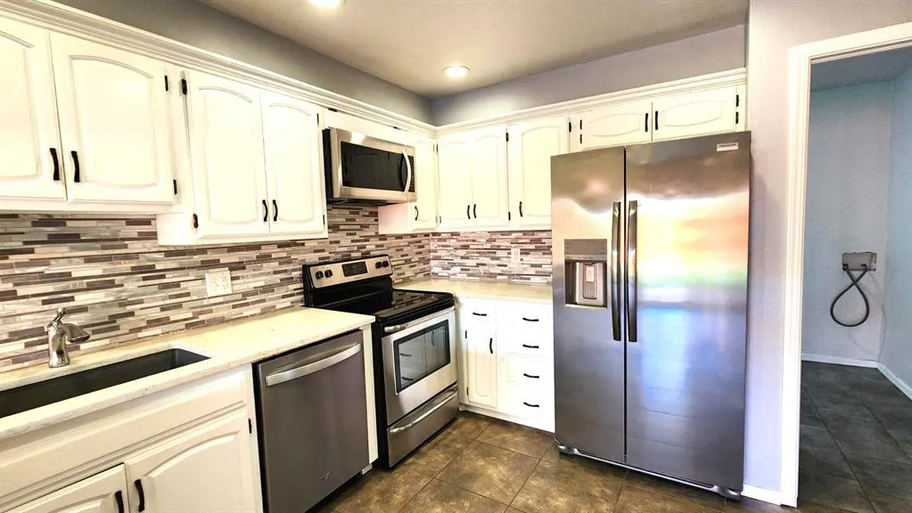 Photo 11 — 13200 Green Valley Drive, Oklahoma City, OK 73120