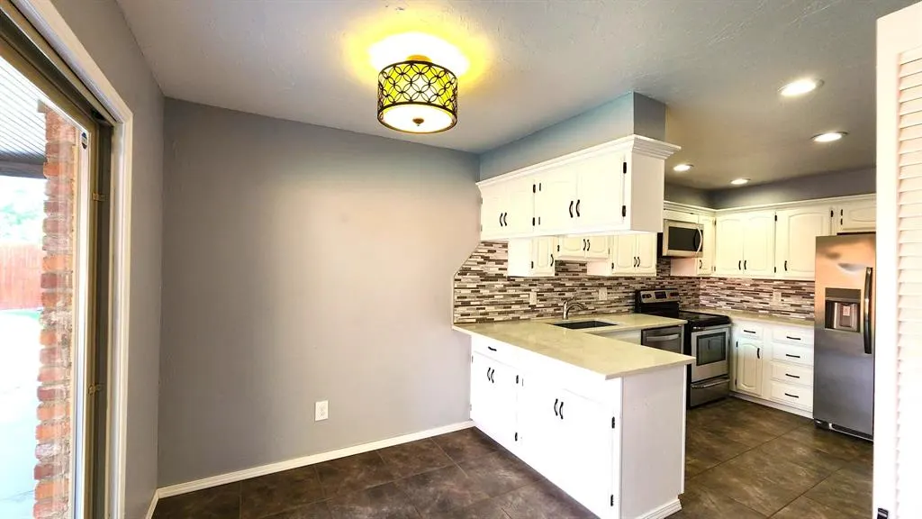 Photo 15 — 13200 Green Valley Drive, Oklahoma City, OK 73120