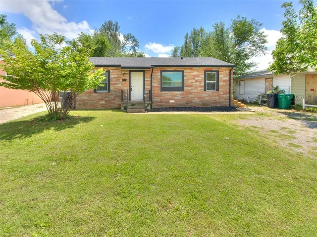 Photo 2 — 2924 SW 51st Street, Oklahoma City, OK 73119