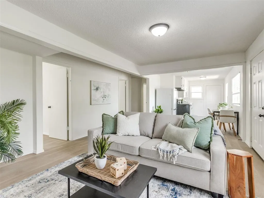 Photo 3 — 2924 SW 51st Street, Oklahoma City, OK 73119
