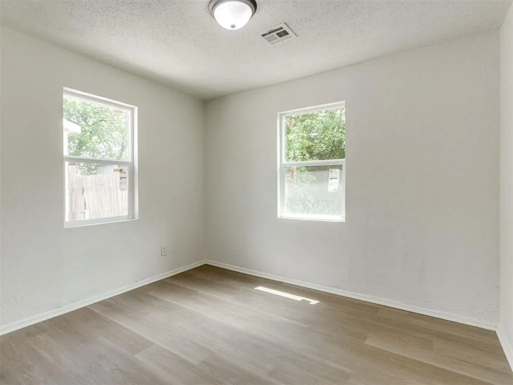 Photo 18 — 2924 SW 51st Street, Oklahoma City, OK 73119