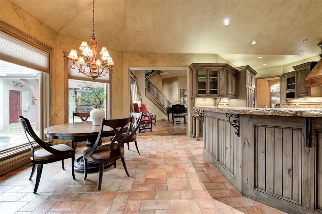 Photo 14 — 816 Crystal Creek Place, Edmond, OK 73034