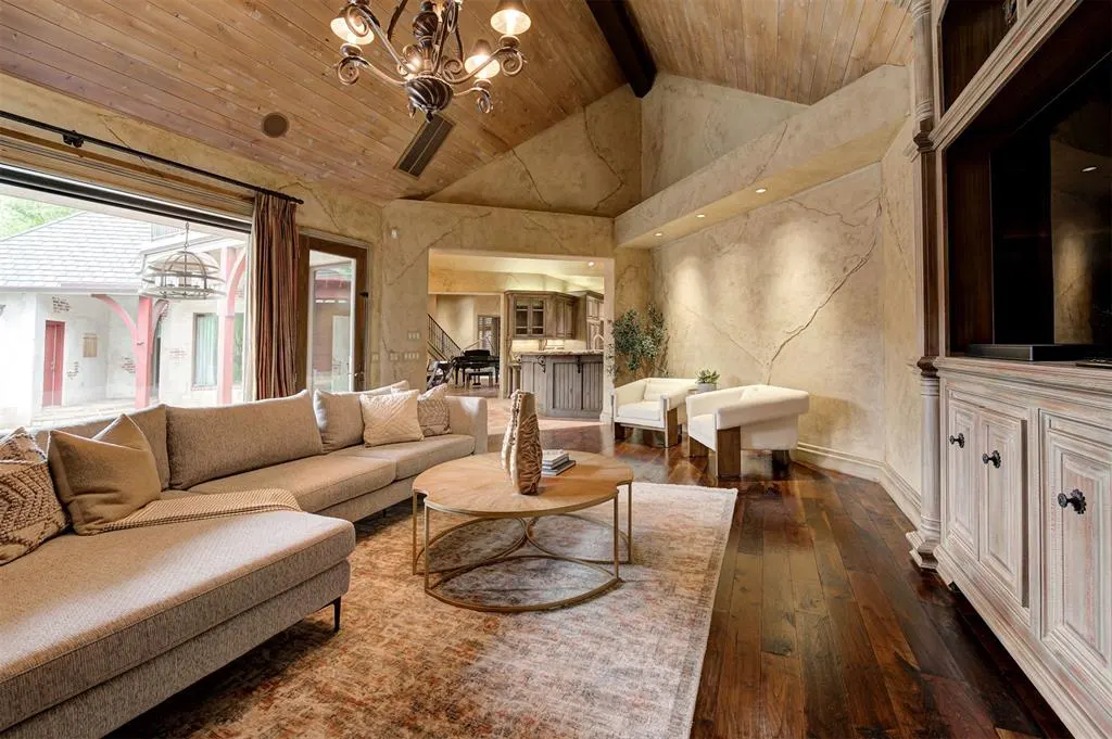 Photo 16 — 816 Crystal Creek Place, Edmond, OK 73034