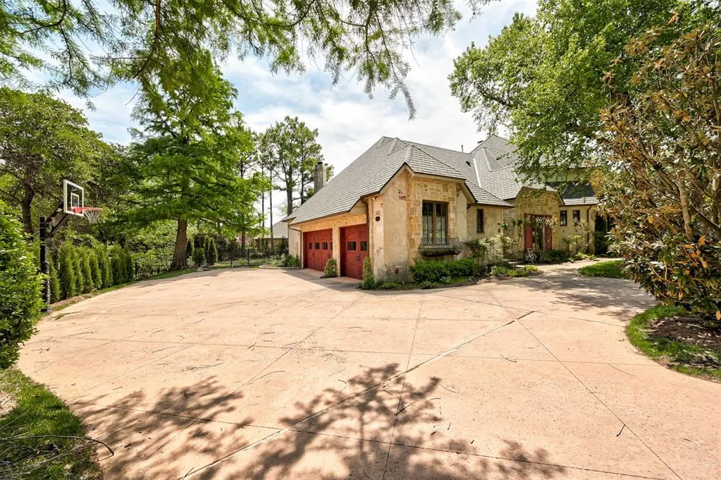 Photo 39 — 816 Crystal Creek Place, Edmond, OK 73034