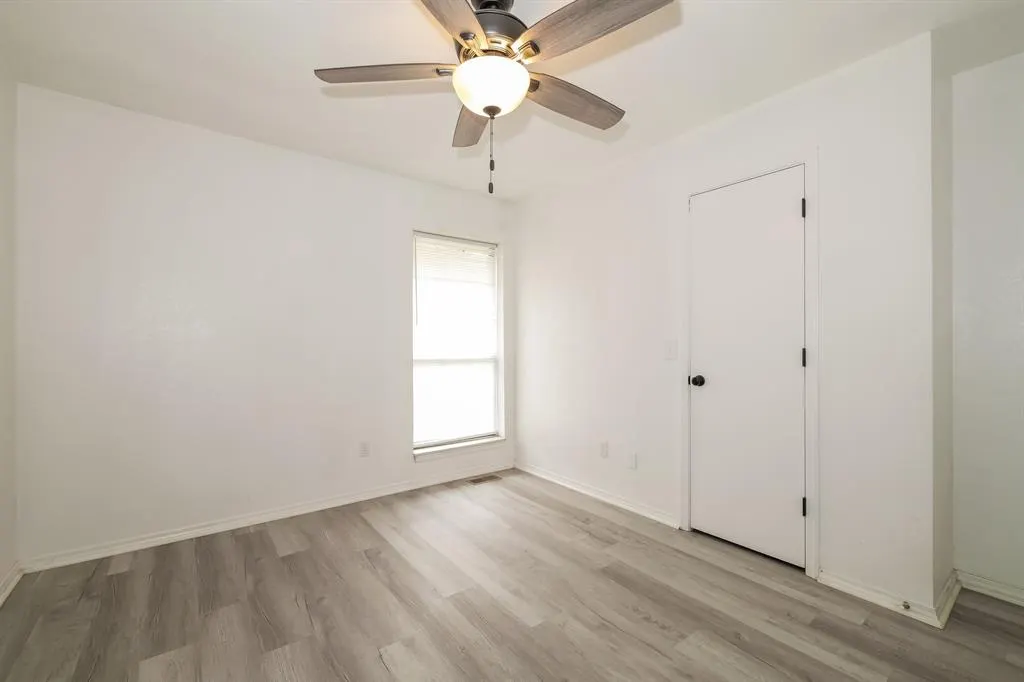 Photo 13 — 305 N Grand Fork Road, Edmond, OK 73003