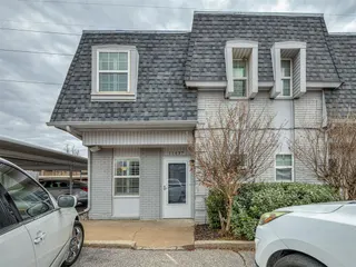 Sold home at 11437 N May Avenue