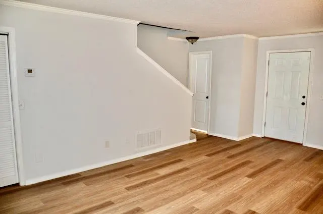 Photo 4 — 11437 N May Avenue, Oklahoma City, OK 73120