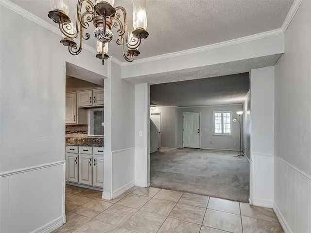 Photo 7 — 11437 N May Avenue, Oklahoma City, OK 73120